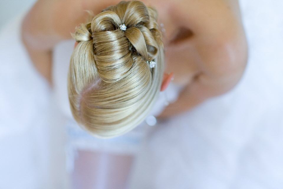 Hochzeitsmorgen. Vorbereitungen der Braut.