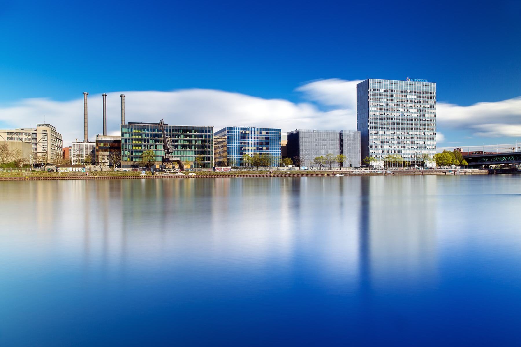 Ein Blick &uuml;ber den Rhein ins Klybeck.